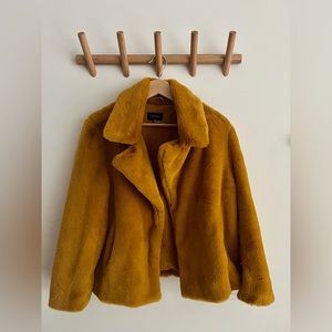 NWT 1.State Mustard Faux Fur Jacket, Size Medium.